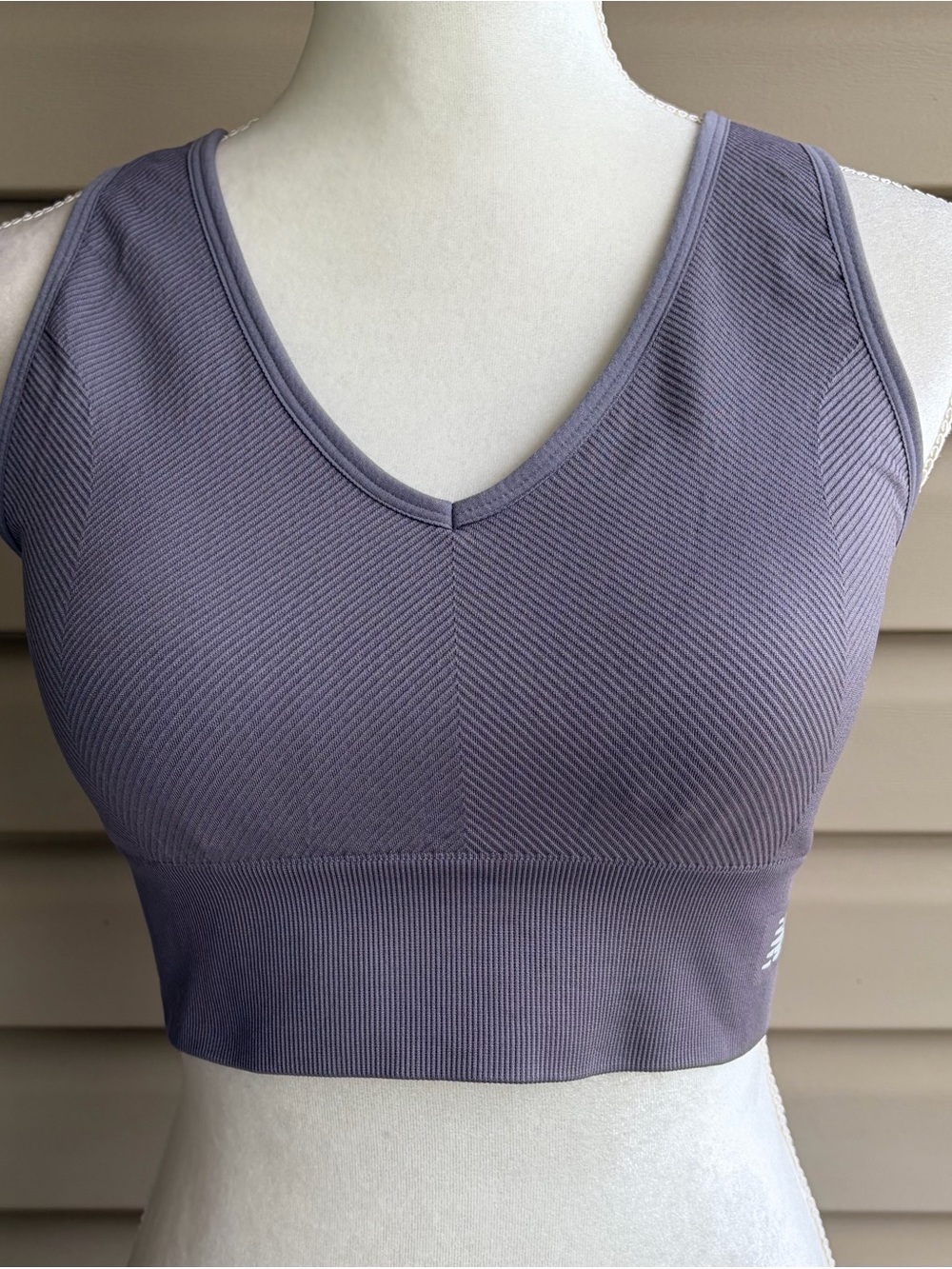 •New Balance• Ribbed Strappy Back Sports Bra Removable Pads - Size XL